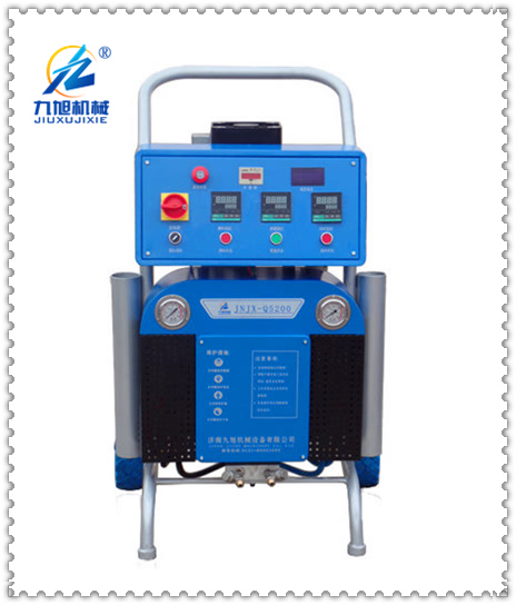 聚氨酯發(fā)泡設(shè)備型號(hào)：JNJX-Q5200型
